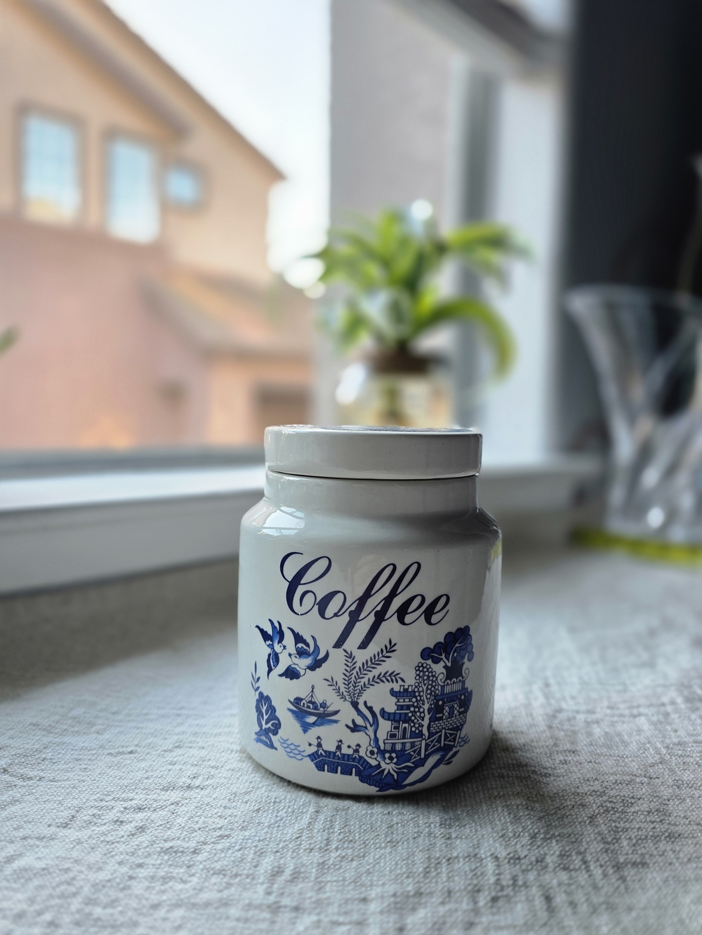 ✨ Stunning Vintage Blue Willow Ceramic Coffee Canister ✨